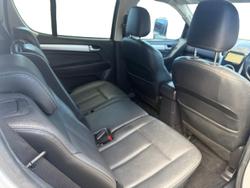 2017 Isuzu MU-X LS-T