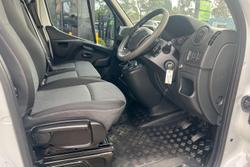 2019 Renault Master X62 White