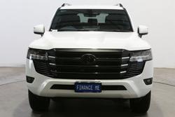 2025 Toyota Landcruiser GXL