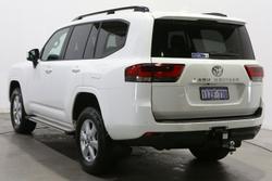 2025 Toyota Landcruiser GXL