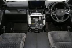 2025 Toyota Landcruiser GXL