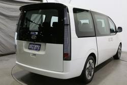 2025 Hyundai STARIA