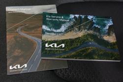 2025 Kia Carnival S