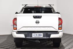 2021 Nissan Navara ST