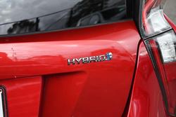 2016 Toyota Prius i-Tech
