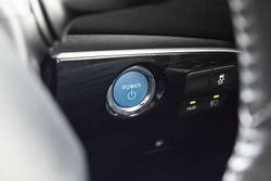 2016 Toyota Prius i-Tech