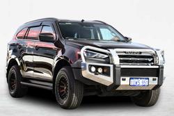 2022 Isuzu MU-X LS-T