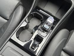 2021 Volvo XC40 T4 Inscription