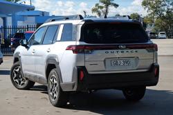 2026 Subaru Outback AWD Touring