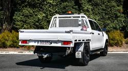 2022 Toyota Hilux SR