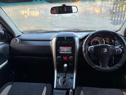 2014 Suzuki Grand Vitara Navigator