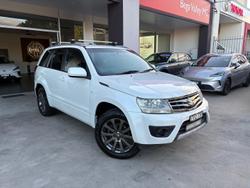 2014 Suzuki Grand Vitara Navigator