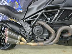 2013 DUCATI DIAVEL CARBON BLACK