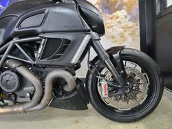 2013 DUCATI DIAVEL CARBON BLACK