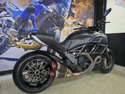 2013 DUCATI DIAVEL CARBON BLACK