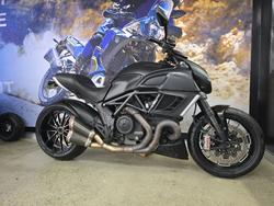 2013 DUCATI DIAVEL CARBON BLACK