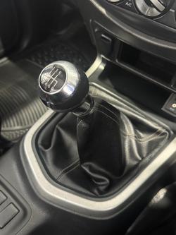 2019 Nissan Navara RX