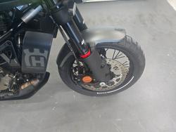 2025 Husqvarna SVARTPILEN 401 Black