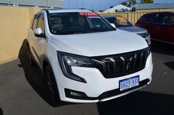 2023 Mahindra XUV700 AX7L