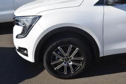 2023 Mahindra XUV700 AX7L