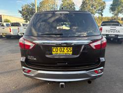 2017 Isuzu MU-X LS-U