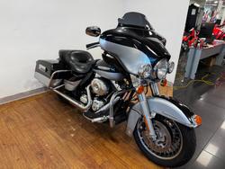 2012 Harley-Davidson FLHTCU U/C ELECTRA GLIDE Black