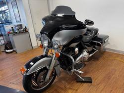 2012 Harley-Davidson FLHTCU U/C ELECTRA GLIDE Black