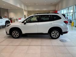 2025 Subaru FORESTER 2.5i (AWD)