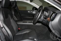 2023 Volvo XC60 Recharge Ultimate T8 Plug-In Hybrid