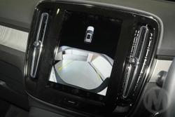 2025 Volvo XC40 Plus B4