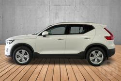 2025 Volvo XC40 Plus B4