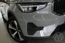 2025 Volvo XC40 Plus B4
