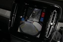 2025 Volvo XC40 Plus B4
