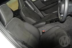 2025 Volvo XC40 Ultra B4 Dark