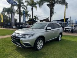 2020 Mitsubishi Outlander ES