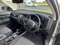 2020 Mitsubishi Outlander ES