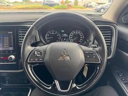 2020 Mitsubishi Outlander ES
