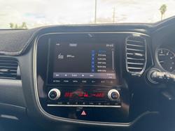 2020 Mitsubishi Outlander ES