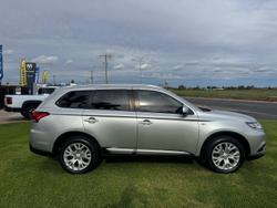 2020 Mitsubishi Outlander ES