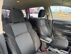 2020 Mitsubishi Outlander ES