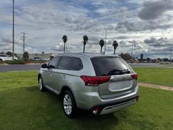 2020 Mitsubishi Outlander ES