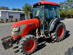 Kubota M8540 Narrow