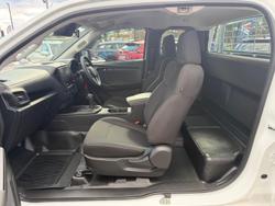 2025 Isuzu D-MAX SX MY25.5 4X4 Dual Range Mineral White