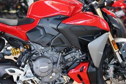2025 Ducati Streetfighter V2 Streetfighter Red