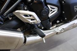 2026 Triumph Thruxton 400 Thruxton Black