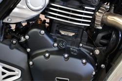 2026 Triumph Thruxton 400 Thruxton Black