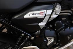 2026 Triumph Thruxton 400 Thruxton Black