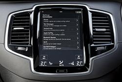 2021 Volvo XC90 T6 R-Design