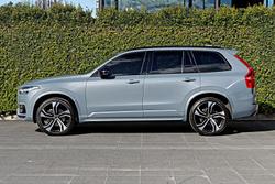 2021 Volvo XC90 T6 R-Design