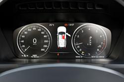 2021 Volvo XC90 T6 R-Design